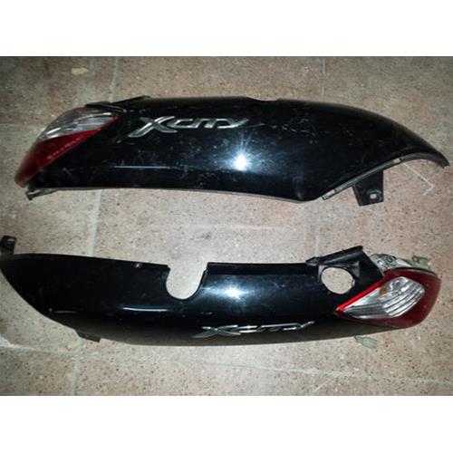 SCOCCHE FIANCATE POSTERIORI YAMAHA X CITY 125 250 COMPLETE DI FRECCE